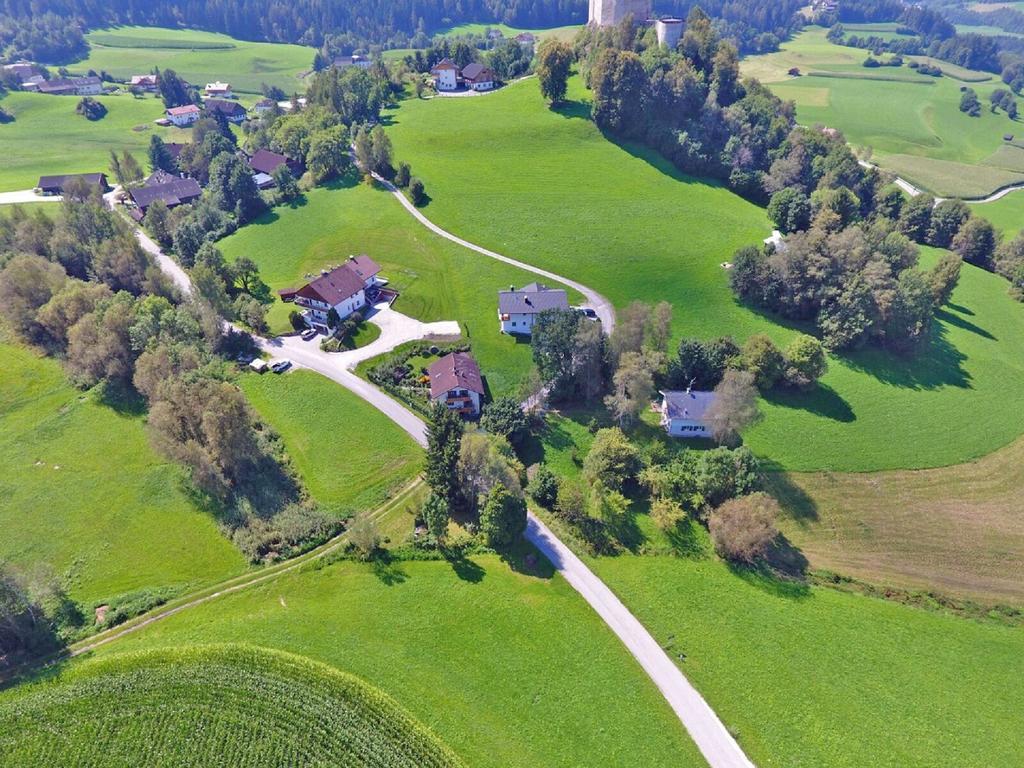 Ferienwohnungen Schlosshausl San Lorenzo di Sebato Εξωτερικό φωτογραφία